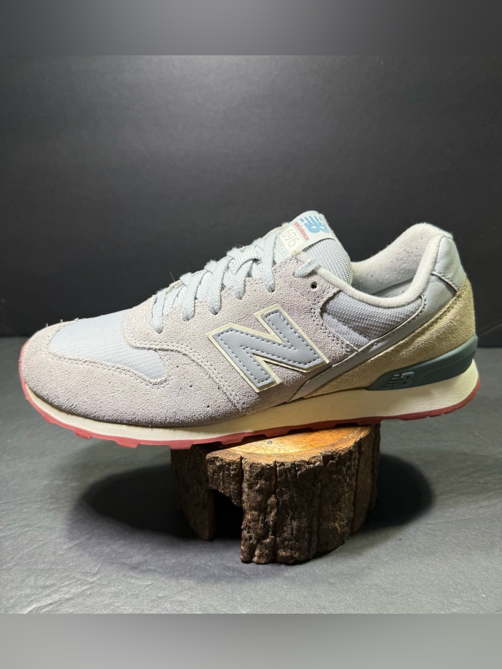 New Balance 696 Women’s Blue Running Walking Sneakers Shoe Size-9.5